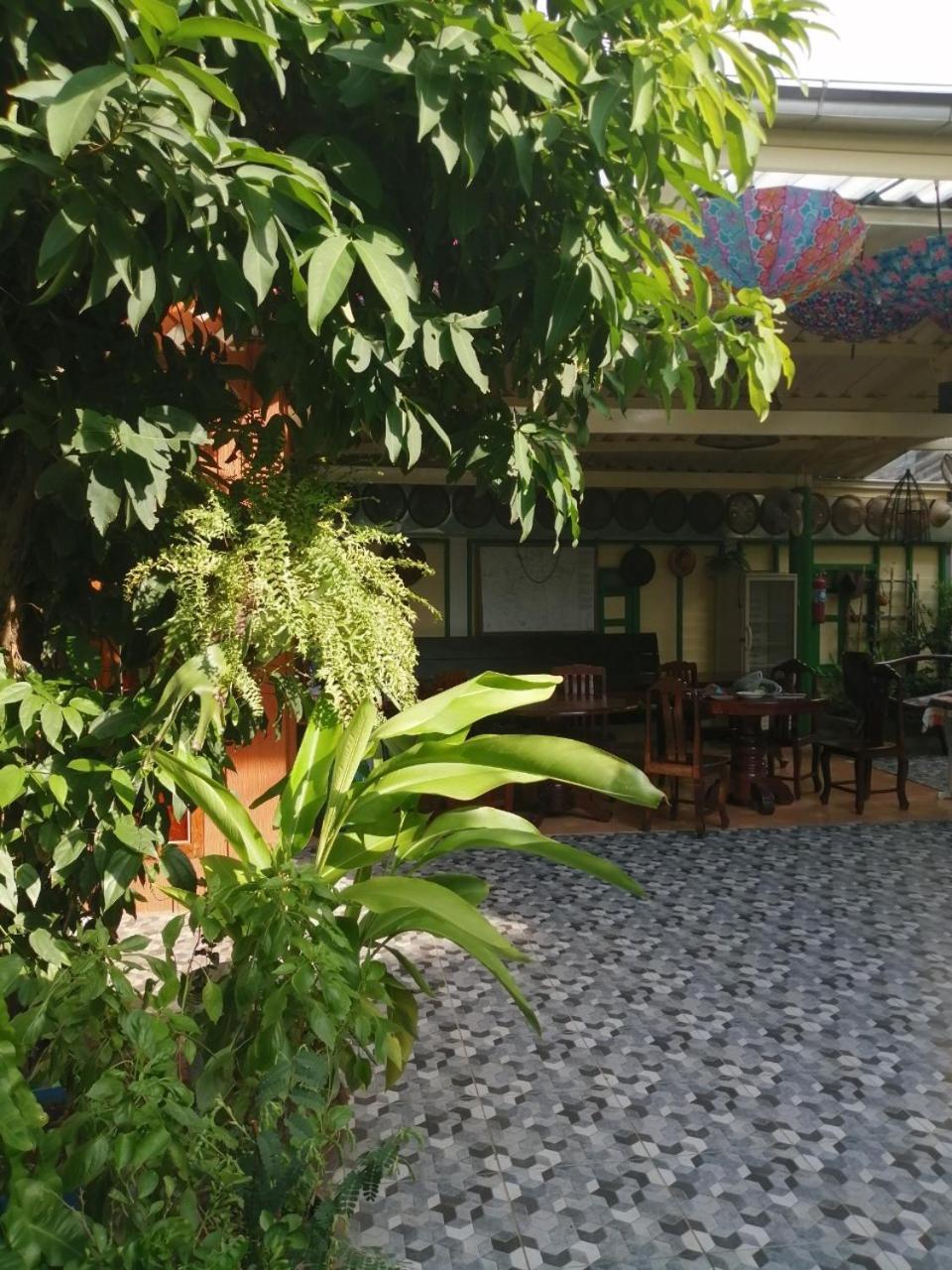 バンコク都 バーン テパ ブティック ハウス Bed & Breakfast エクステリア 写真